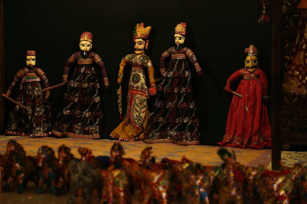 Trident Agra Hotell Agra  Exteriör bild Rajasthani puppetry
