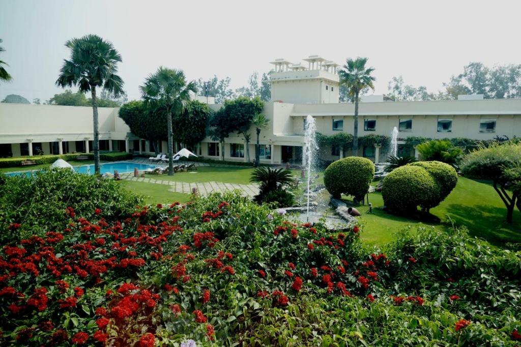 Trident Agra Hotell Agra  Exteriör bild The Imperial, New Delhi